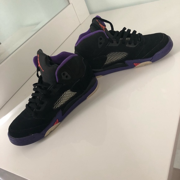 Kids Jordan Raptor 5’s - Picture 2 of 2